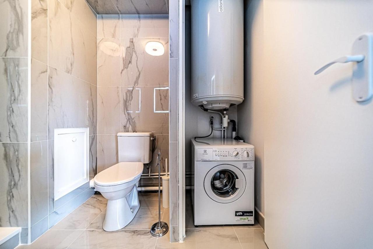 Appartement Cosy Avec Balcony And Garage-Charpennes 빌뢰르반 외부 사진