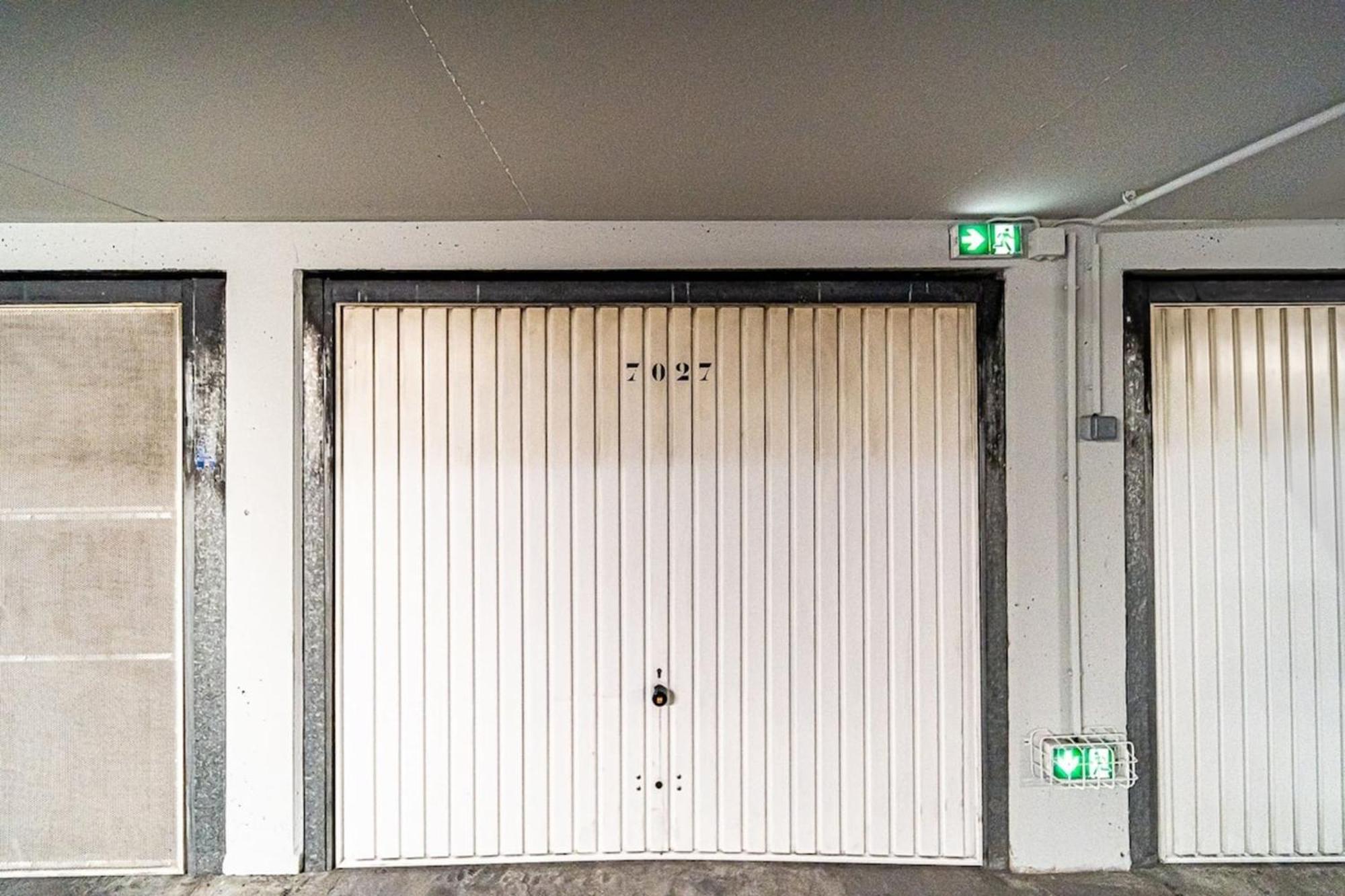 Appartement Cosy Avec Balcony And Garage-Charpennes 빌뢰르반 외부 사진